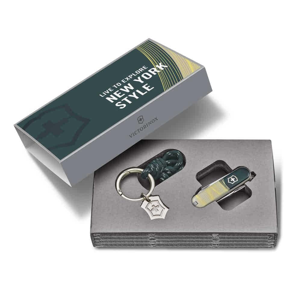 Victorinox 0.6223.E223 Classic SD Çakı, New York Style