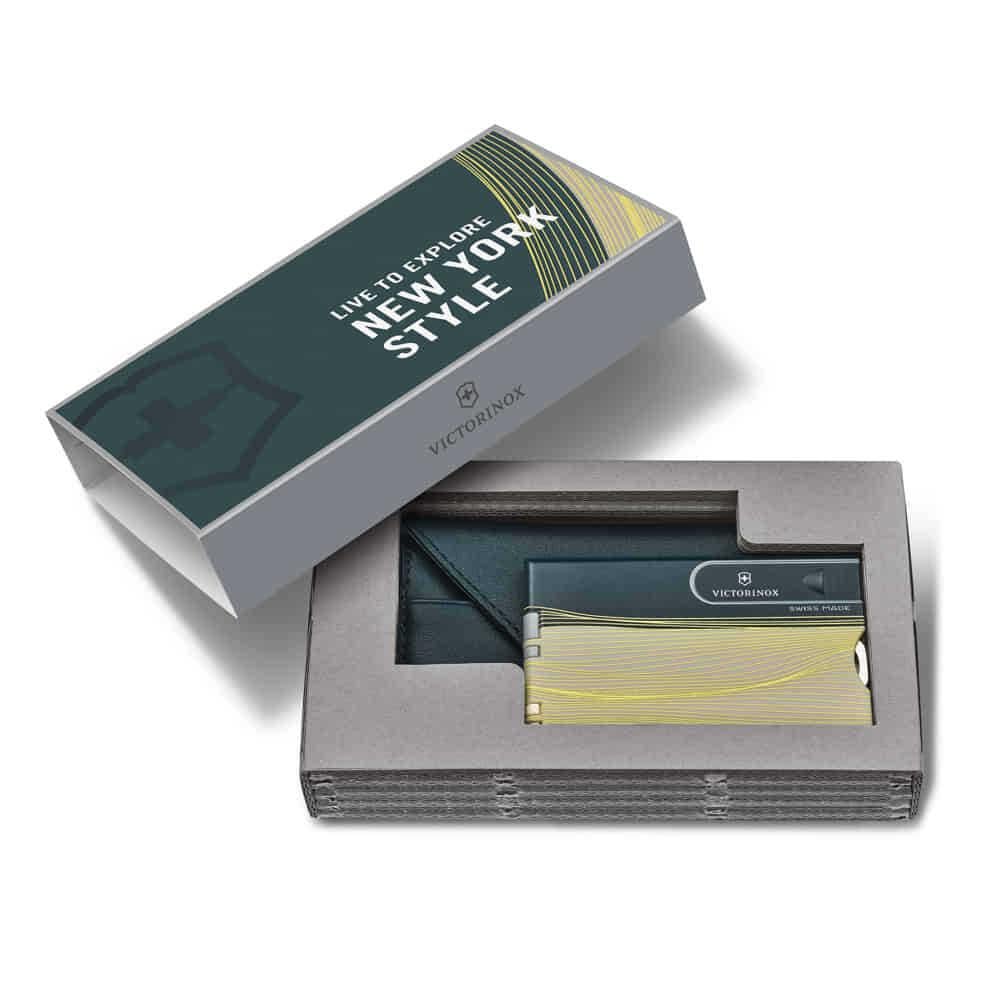 Victorinox 0.7100.E223 Classic Swiss Card, New York Style
