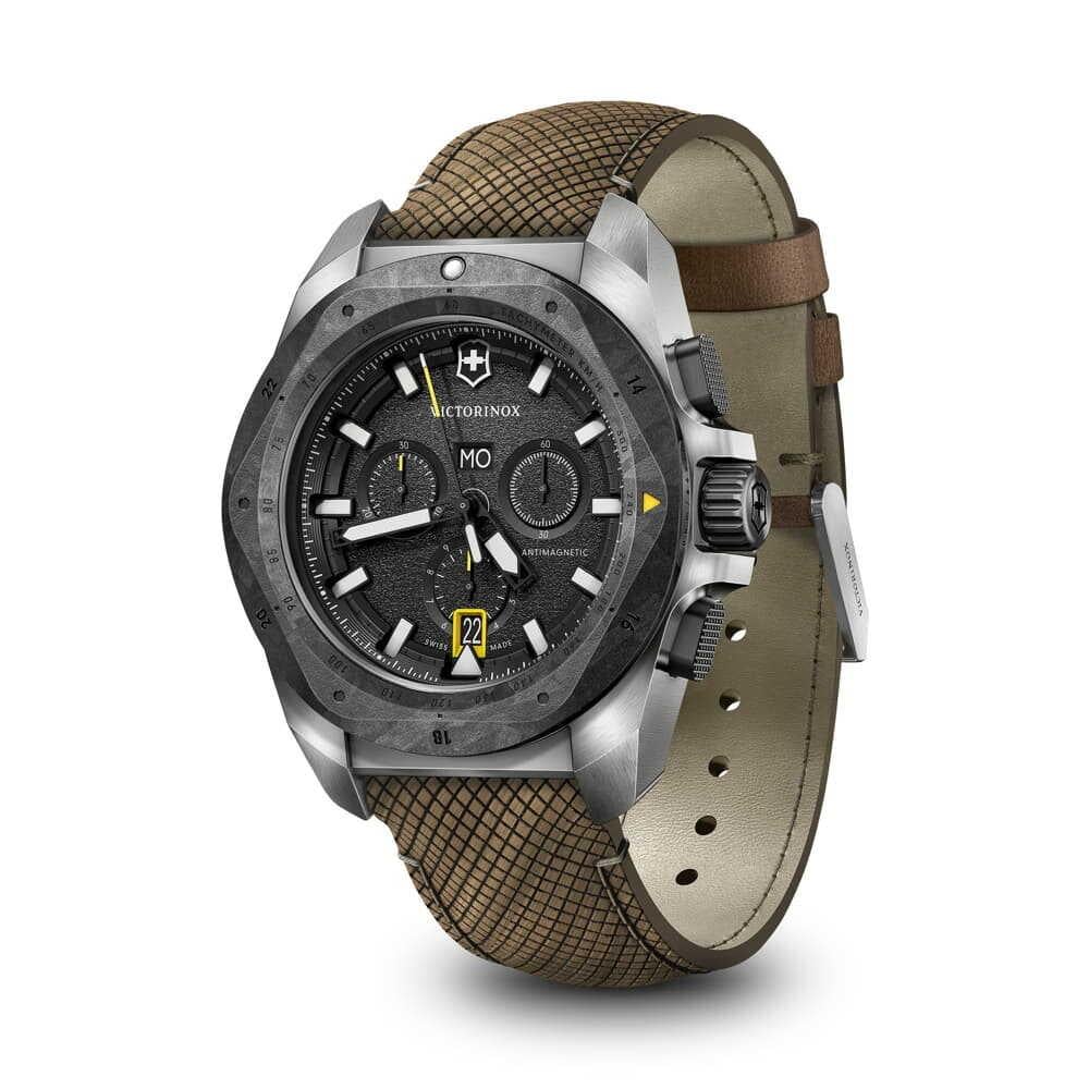 Victorinox 241988.1 I.N.O.X. Quartz Erkek Kol Saati