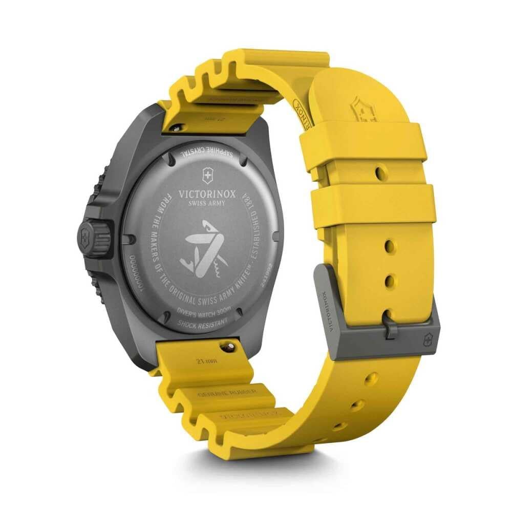 Victorinox 241992 Dive Pro Quartz Erkek Kol Saati