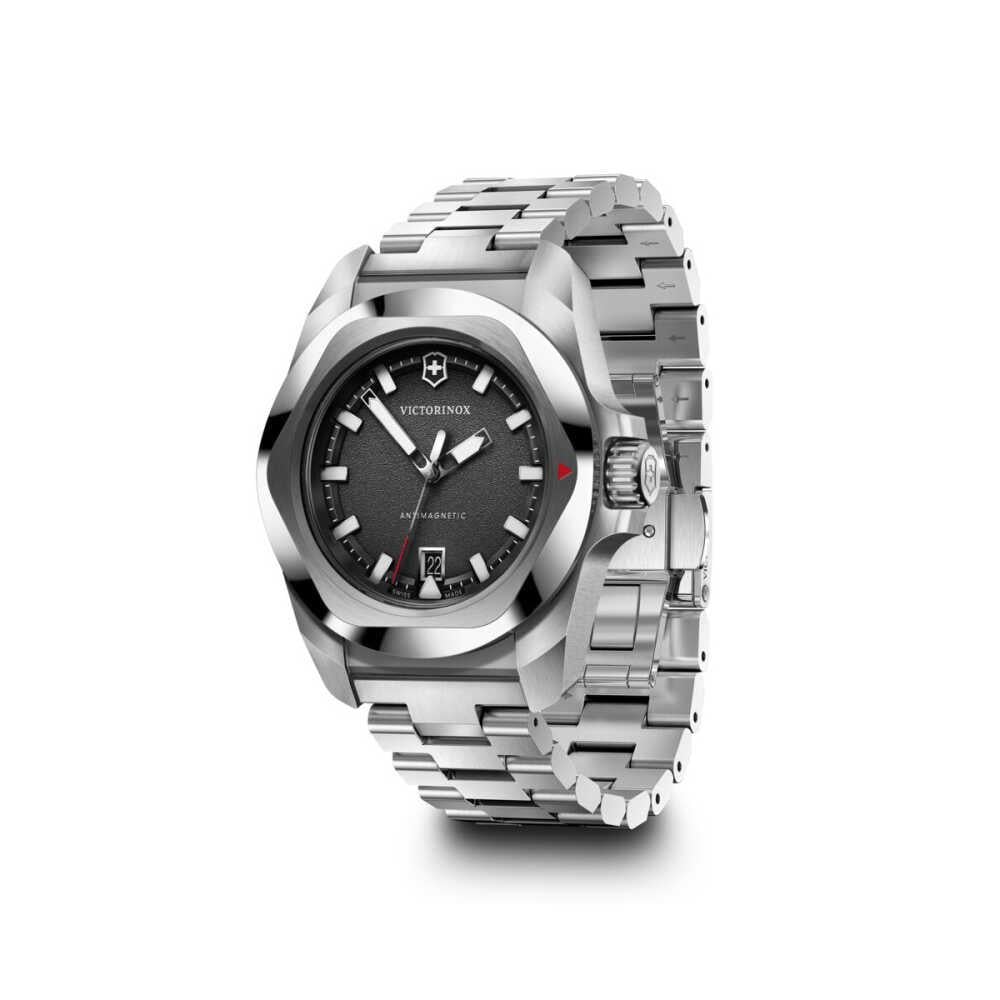 Victorinox 242030 I.N.O.X. Quartz Erkek Kol Saati