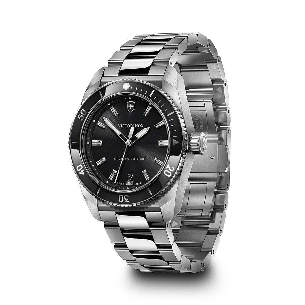 Victorinox 242097 Maverick Quartz Erkek Kol Saati