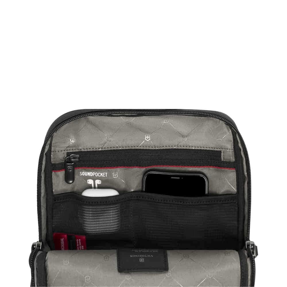 Victorinox 653351 Architecture Urban 2 Crossbody Omuz Çantası, Siyah