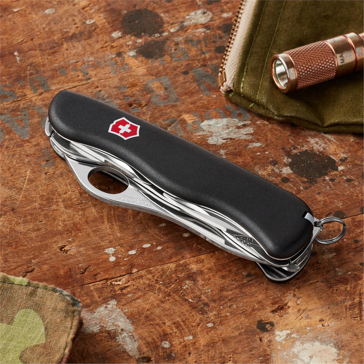 Victorinox 0.8463.MW3 Trailmaster Tek Elle Açılabilir Çakı