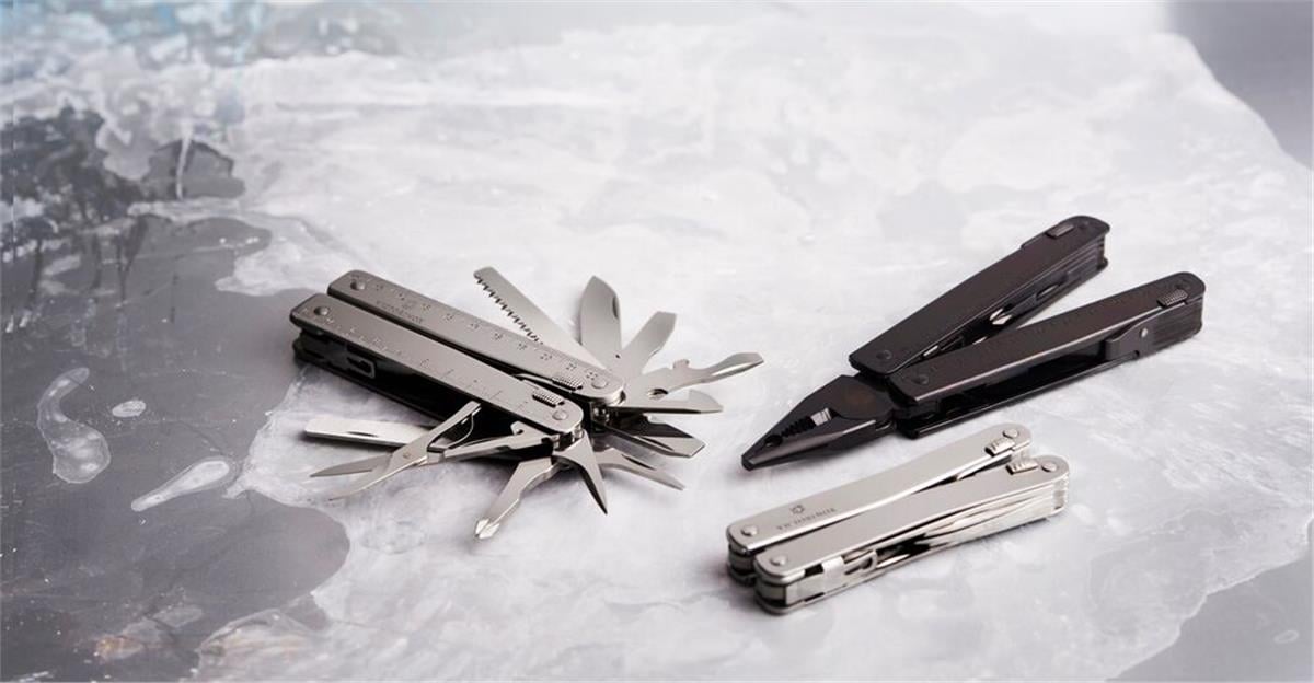 Victorinox 3.0224.3CN SwissTool Spirit XBS (Naylon Kılıflı)