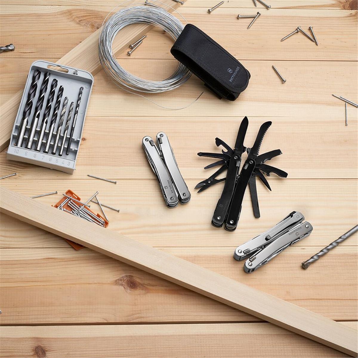 Victorinox 3.0224.L SwissTool Spirit X (Deri Kılıflı)