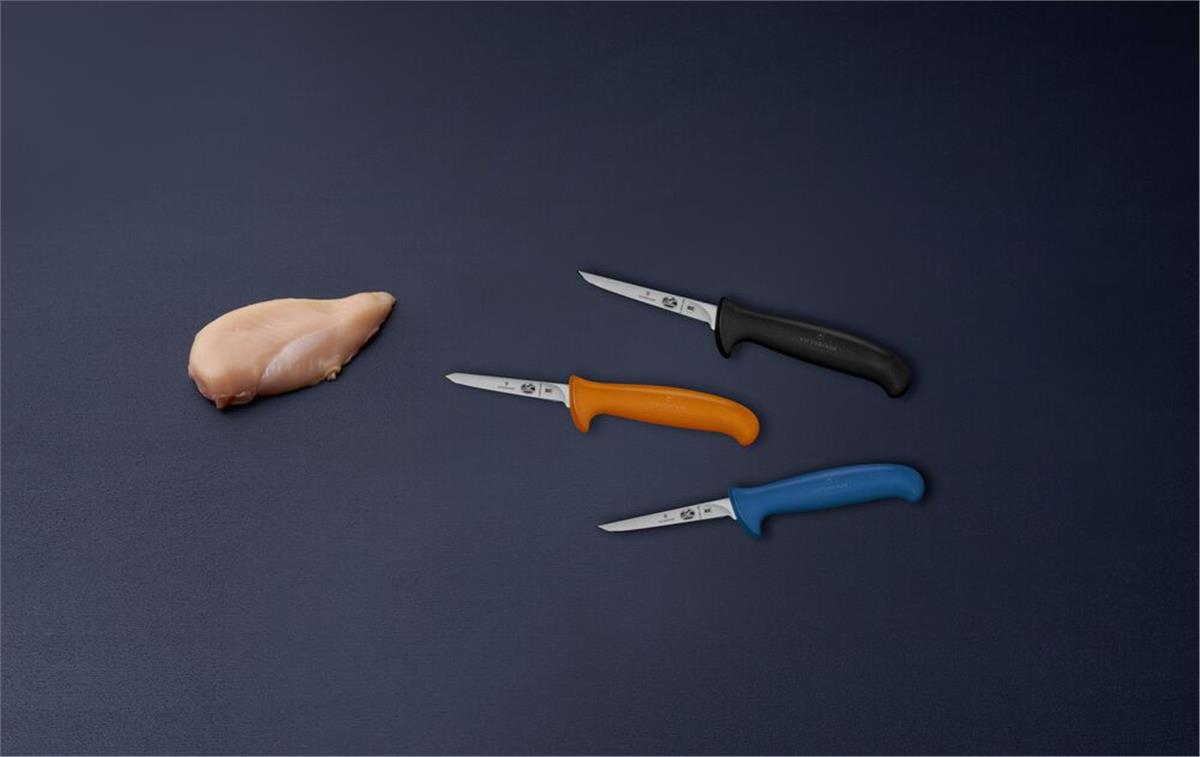 Victorinox 5.5903.09 9cm Siyah Kümes Hayvanları Bıçağı