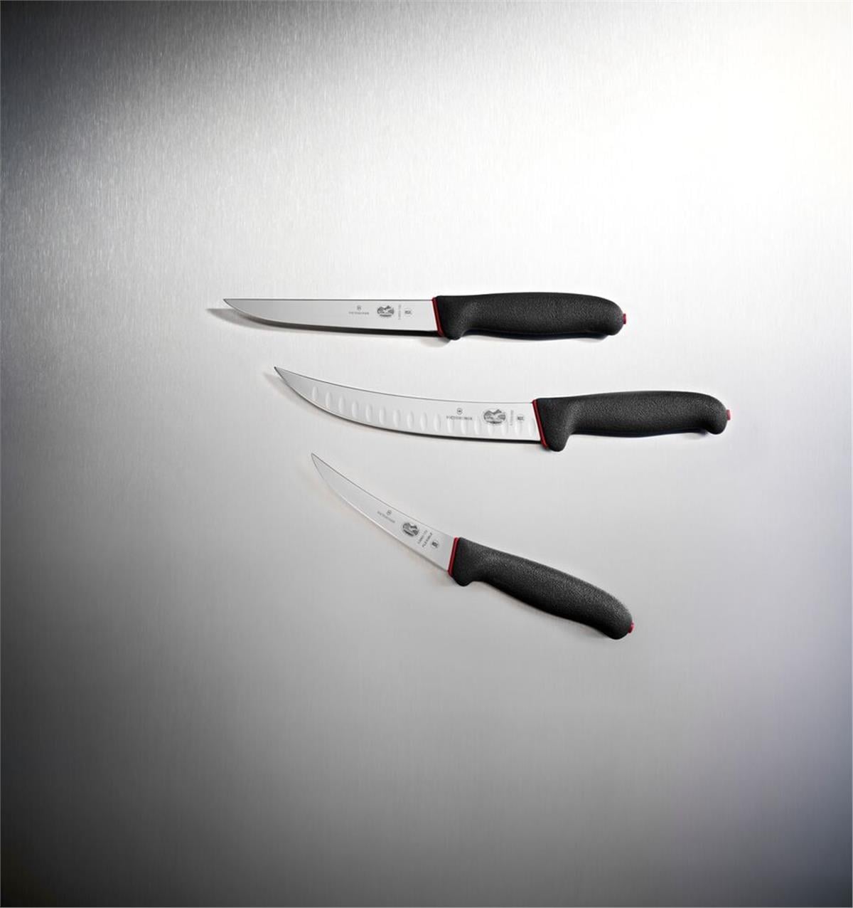Victorinox 5.6003.15 15cm Siyah Geniş Ağız Sıyırma Bıçağı, Kaydırmaz Sap