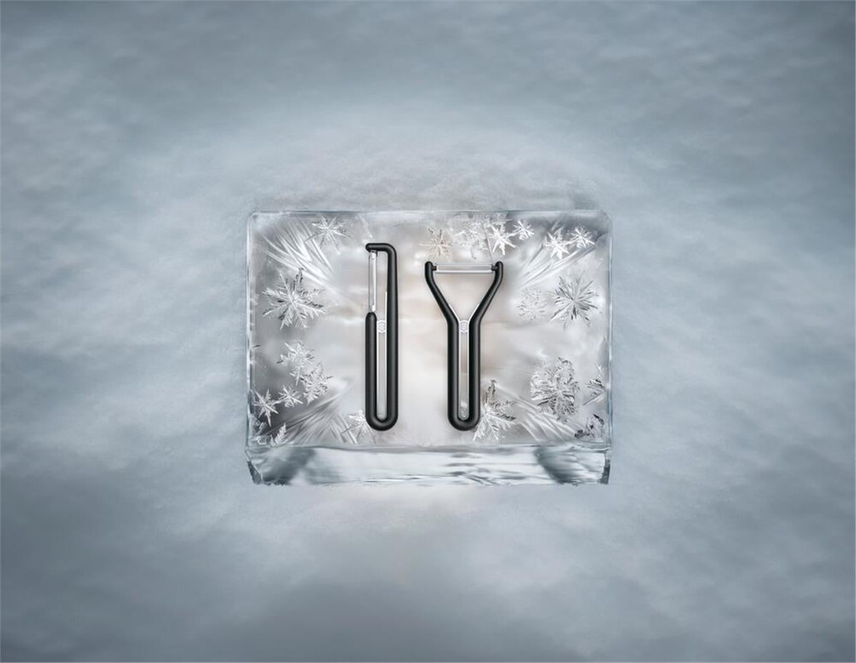 Victorinox 6.0922.3 NOVA-Y Düz Kenar Çift Taraf Siyah Soyacak