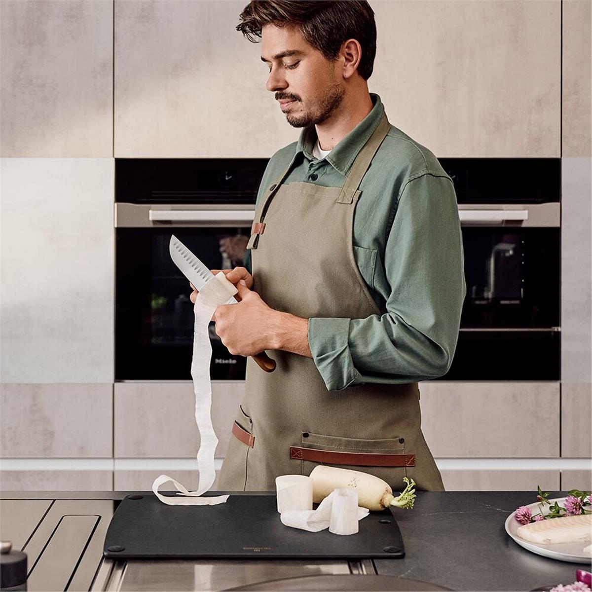 Victorinox 6.8500.17G 17cm Gül Ağacı Santoku Bıçağı, Hediye Kutulu