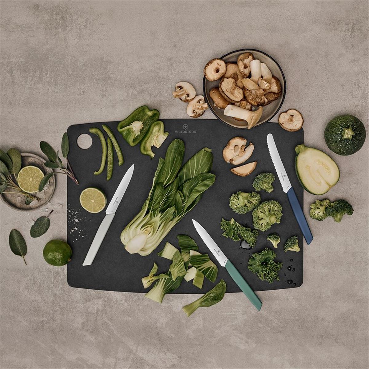 Victorinox 7.4122.3 36cm Siyah Kesme Tahtası