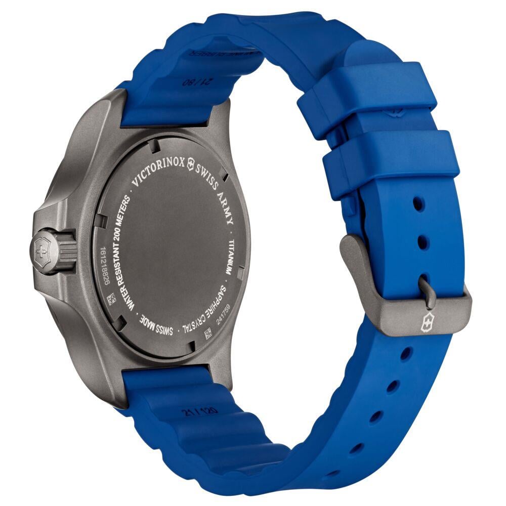 Victorinox I.N.O.X. Quartz Erkek Kol Saati