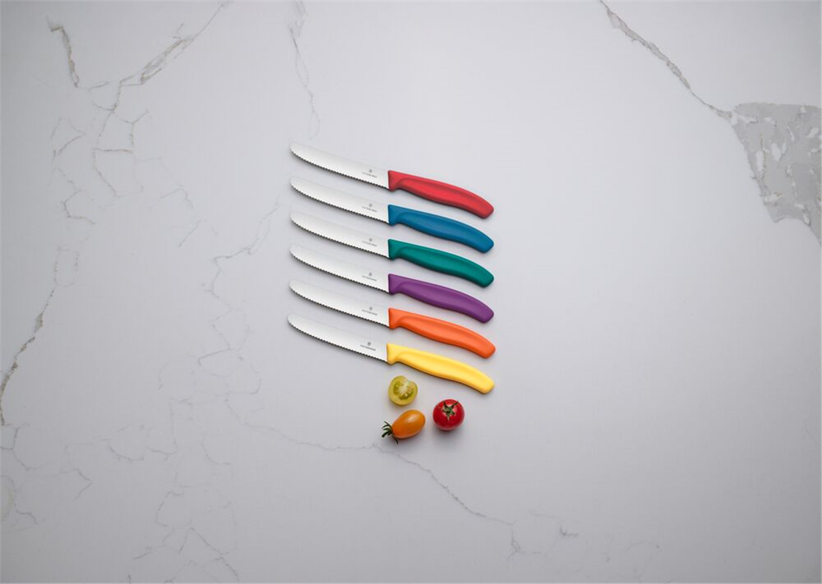Victorinox Swiss Classic 11cm Tırtıklı Piknik Bıçağı, Yeşil