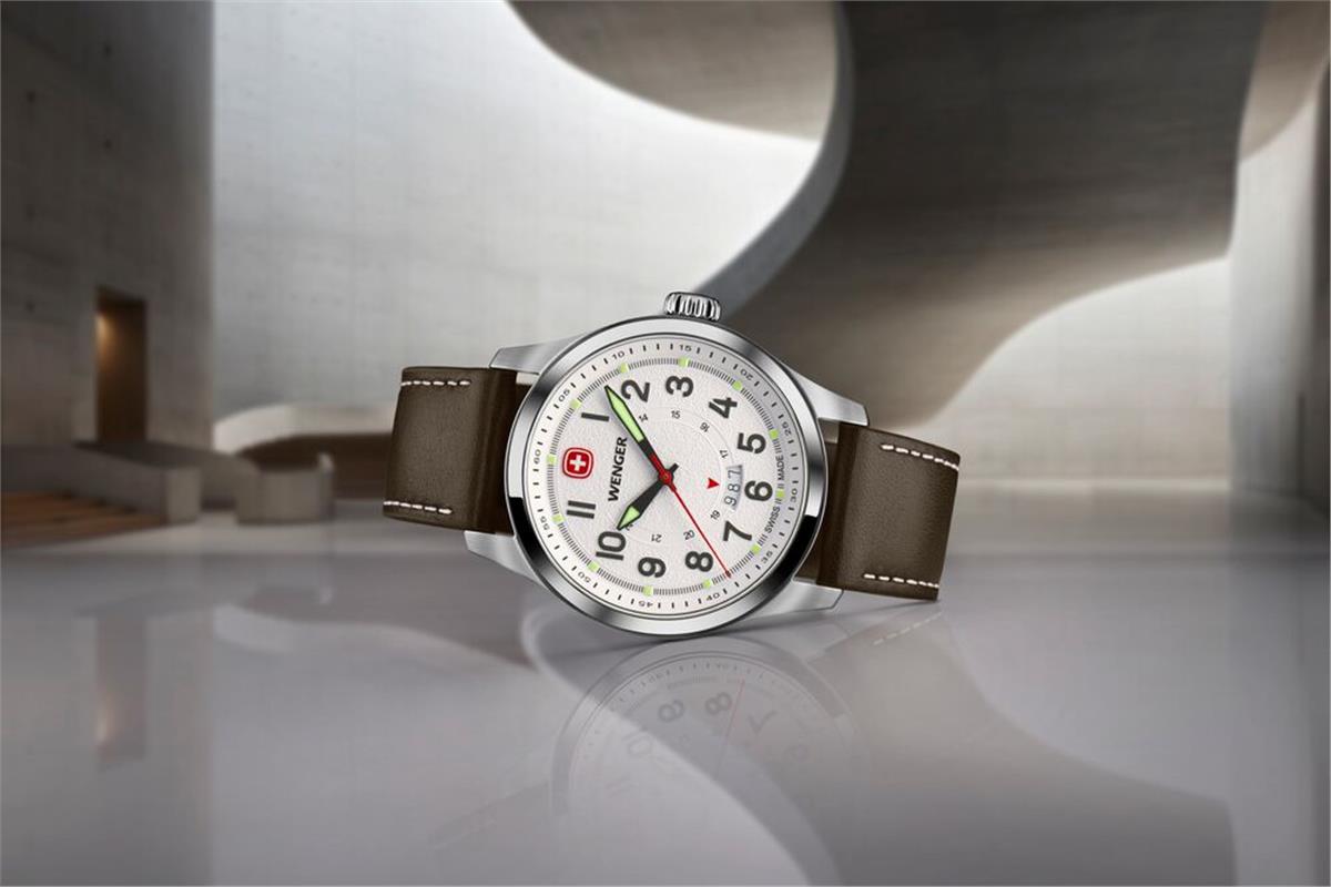 Wenger 01.0541.120 Terragraph 43mm Erkek Kol Saati