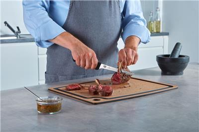 ​​​​​Victorinox 5.6413.15 15cm Siyah Dar Ağız Esnek Sıyırma Bıçağı