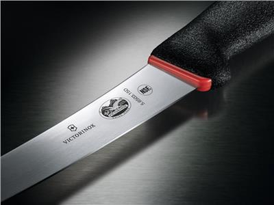​​​​Victorinox 5.6503.15D 15cm Siyah Kavisli Kemik Sıyırma Bıçağı, Kaydırmaz Sap