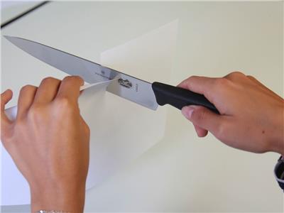 ​​​​​​​​​​​​​​​​​​​​​​​​​​​​​​​​​​Victorinox 6.8003.22 22cm Siyah Doğrama Bıçağı