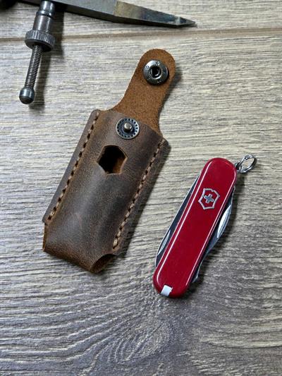 0.6223 Çakılar ile uyumlu El Yapımı Deri Kılıf, Koyu Kahve