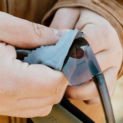 Carson EC-10 Microfiber Lens Temizleme Bezi Kılıflı, Karışık Renk