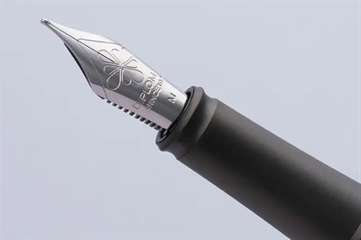 Diplomat 40334025 Aero Black Forest Dolmakalem, M Uç