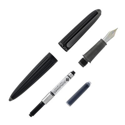 ​​​​​​​​Diplomat D40301015 Aero Siyah Dolma Kalem, Medium 14K Altın Uç