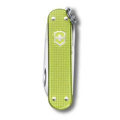 Victorinox 0.6221.241G Lime Twist Classic Alox Çakı
