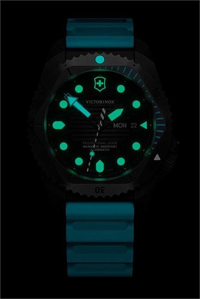 Victorinox 242071 Dive Pro Otomatik Erkek Kol Saati