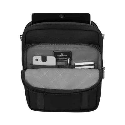 Victorinox 611472 Werks Professional Cordura Omuz Çantası, Siyah