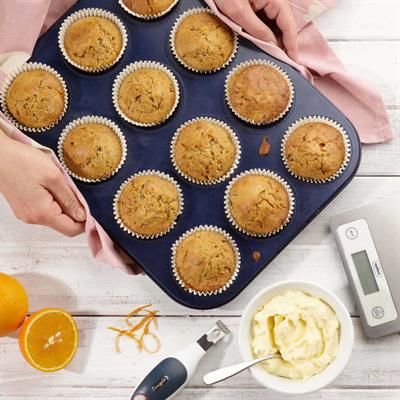 Zyliss Dayanıklı Yapışmaz 12 Gözlü Muffin Tepsisi