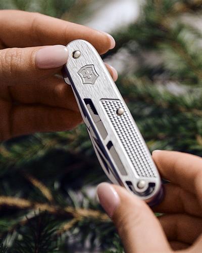 Victorinox 0.8226.26 Synergy X Alox Çakı,Gümüş