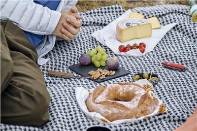 Victorinox 1.3601.63 Spartan Wood Çakı