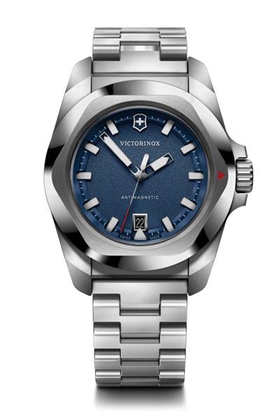 Victorinox 242031 I.N.O.X. Quartz Erkek Kol Saati