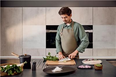 Victorinox 5.2063.20 20cm Siyah Ekstra Geniş Dilimleme Bıçağı