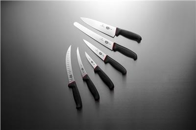 Victorinox 5.7223.20D 20cm Siyah Kavisli Kasap Bıçağı, Kaydırmaz Sap