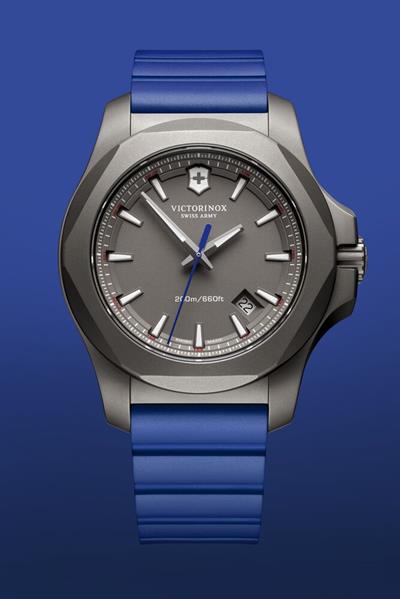 Victorinox I.N.O.X. Quartz Erkek Kol Saati