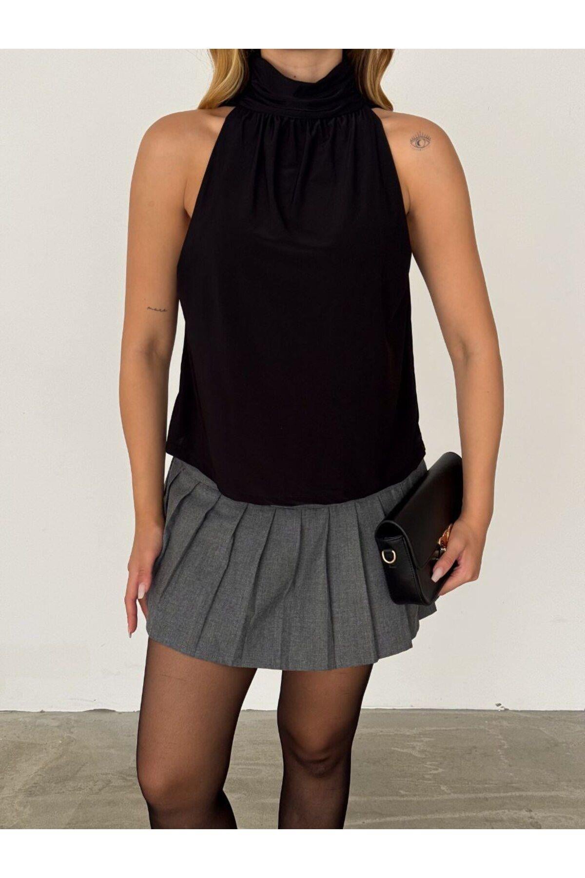 Sıfır Kol Yarım Balıkçı Yaka Bluz
