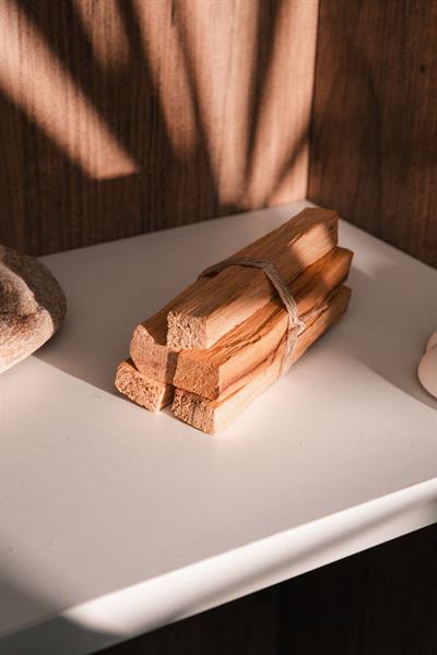Palo Santo Ağaç Tütsü (5 ADET) | Peru Sertifakalı | Sakinleştirici | Meditasyon