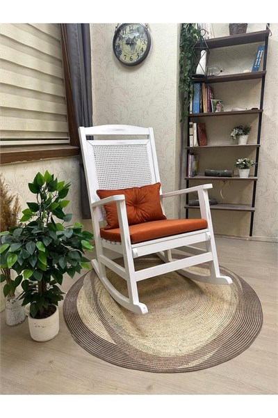 Veranda Naturel Krem Minderli Hasırlı Sallanan Sandalye Hazeranlı Dinlenme Koltuğu