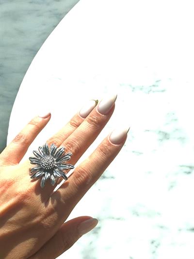 Ayçiçeği Çiçek Tasarım Eskitme Silver Yüzük