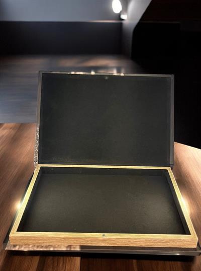 Paraiba Tourmaline Kitap Görünümlü Dekoratif Kutu – 35x24x3 cm | Mücevher Temalı Saklama Kutusu