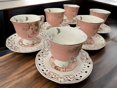 Vintage Pembe Çiçek Desenli Porselen Fincan Takımı  6 Kişilik 12 Parça