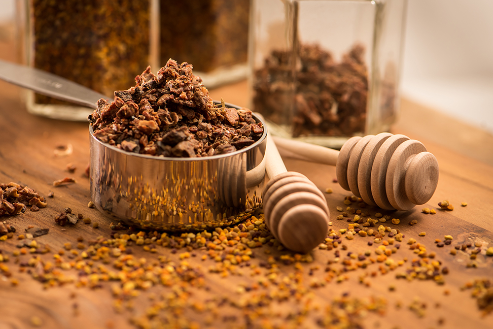Propolis Nedir? Propolis Faydaları Nelerdir?
