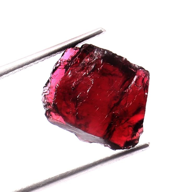 Garnet (Lal) Taşı ve Özellikleri