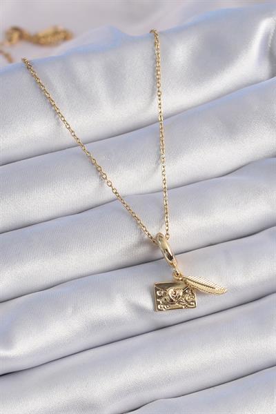 316L Çelik Gold Renk Kalp Detay Mektup Figür Charm Model Kadın Kolye – PRT3500EB02457