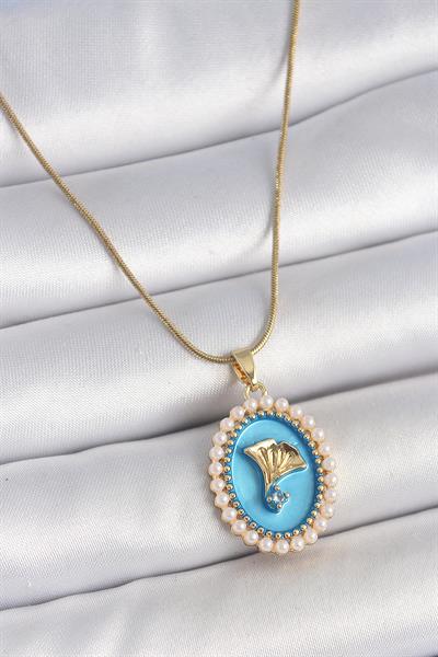316L Çelik Gold Renk Zincir Mavi Mineli İncili Zirkon Taşlı Çiçek İşlemeli Portre Model Kadın Kolye – PRT3500EB05850
