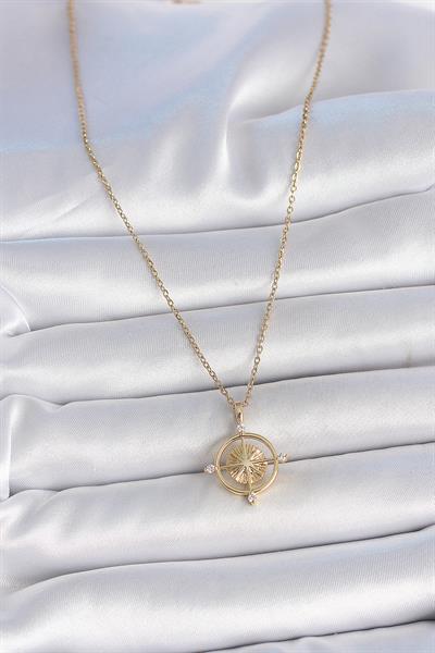 316L Çelik Gold Renk Zincir Zirkon Taşlı Pusula Model Kadın Kolye – PRT3500EB05444
