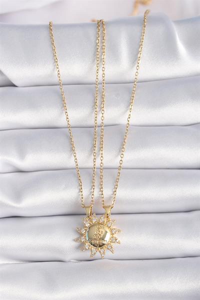 316L Çelik Gold Renk Zirkon Taşlı Güneş Model İşleme Yazı Detay Arkadaş Kolyesi – PRT3500EB08740