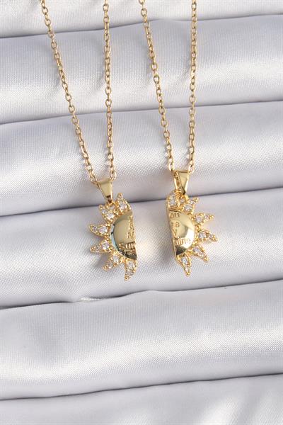 316L Çelik Gold Renk Zirkon Taşlı Güneş Model İşleme Yazı Detay Arkadaş Kolyesi – PRT3500EB08740