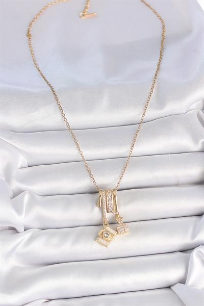 316L Çelik Gold Renk Zirkon Taşlı Sallantı Fotoğraf Makinası Figür Charm Kadın Kolye – PRT3500EB05659