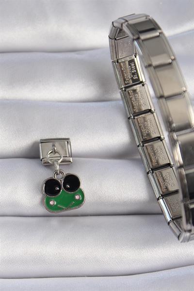 316L Çelik Gümüş Renk Sallantılı Yeşil Kurbağa Figür Nomination Charm – PRT3500EB02695